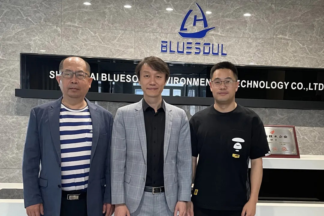 扬子江船业集团张涛先生莅临蓝魂环保调研走访